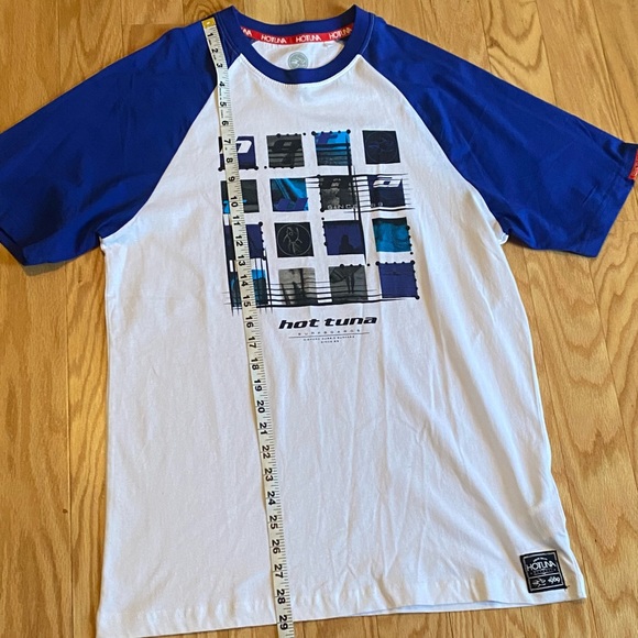 Lot of 2 Hot Tuna Surf Wear Australia T Shirts Men’s size Small Tee Shirt - Picture 5 of 13